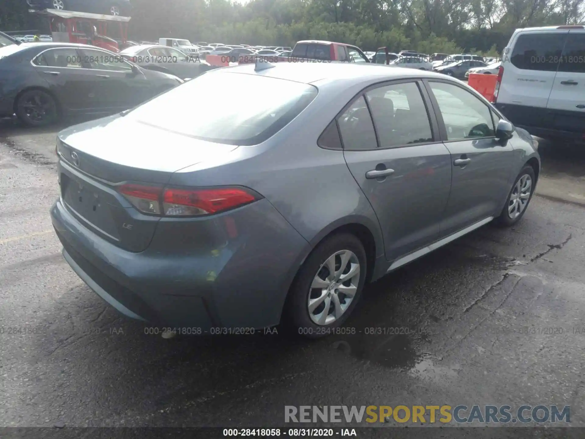 4 Photograph of a damaged car 5YFEPRAE7LP105595 TOYOTA COROLLA 2020