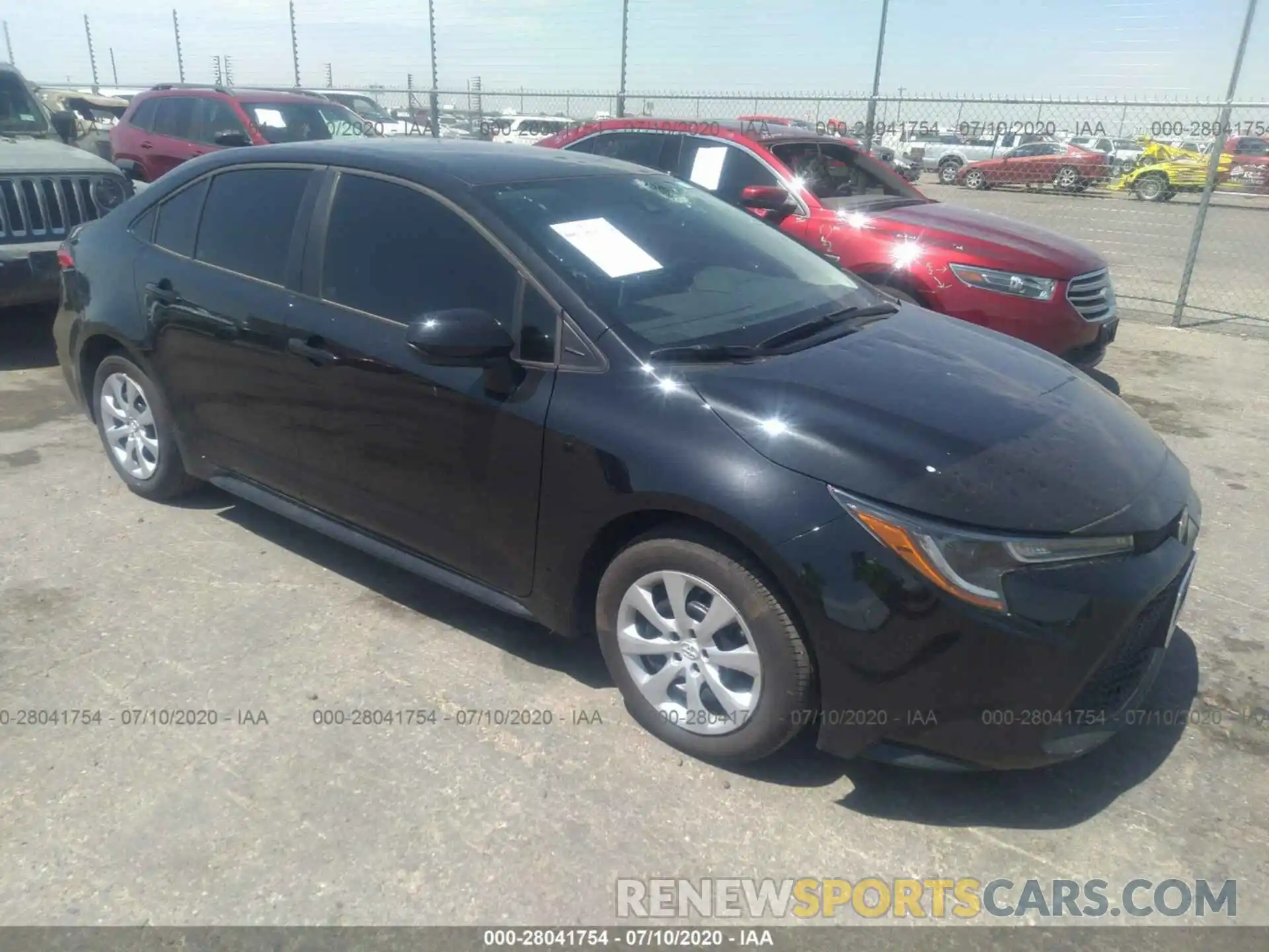 1 Photograph of a damaged car 5YFEPRAE7LP105774 TOYOTA COROLLA 2020