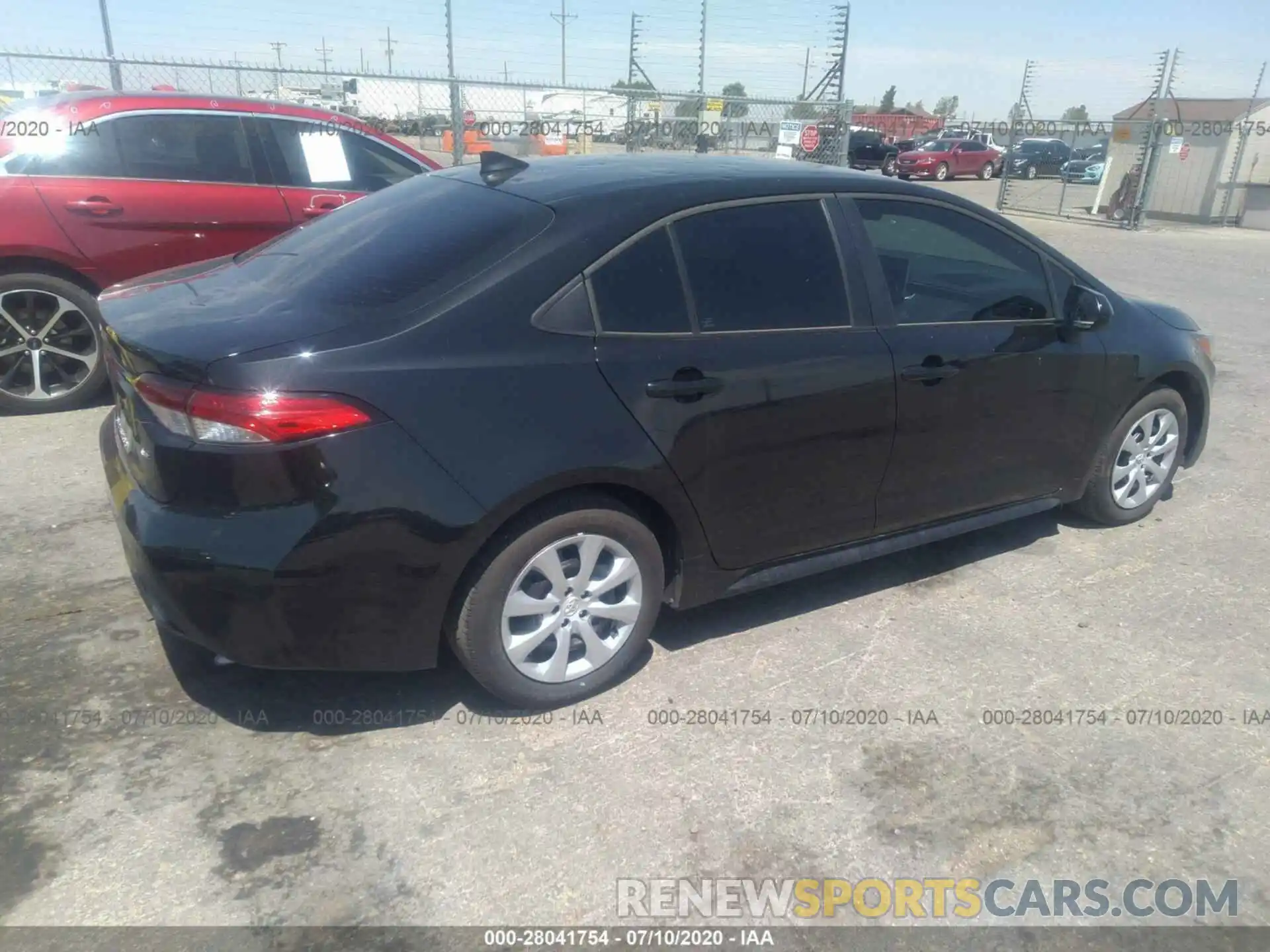 4 Photograph of a damaged car 5YFEPRAE7LP105774 TOYOTA COROLLA 2020