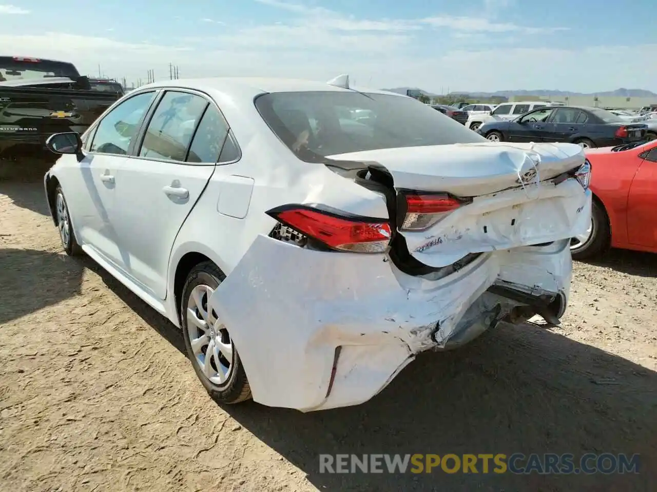 3 Photograph of a damaged car 5YFEPRAE7LP105869 TOYOTA COROLLA 2020