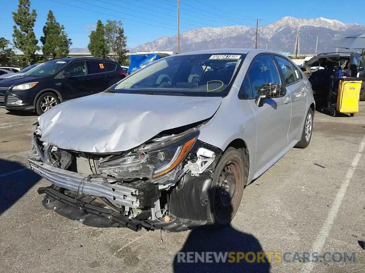 2 Photograph of a damaged car 5YFEPRAE7LP108156 TOYOTA COROLLA 2020