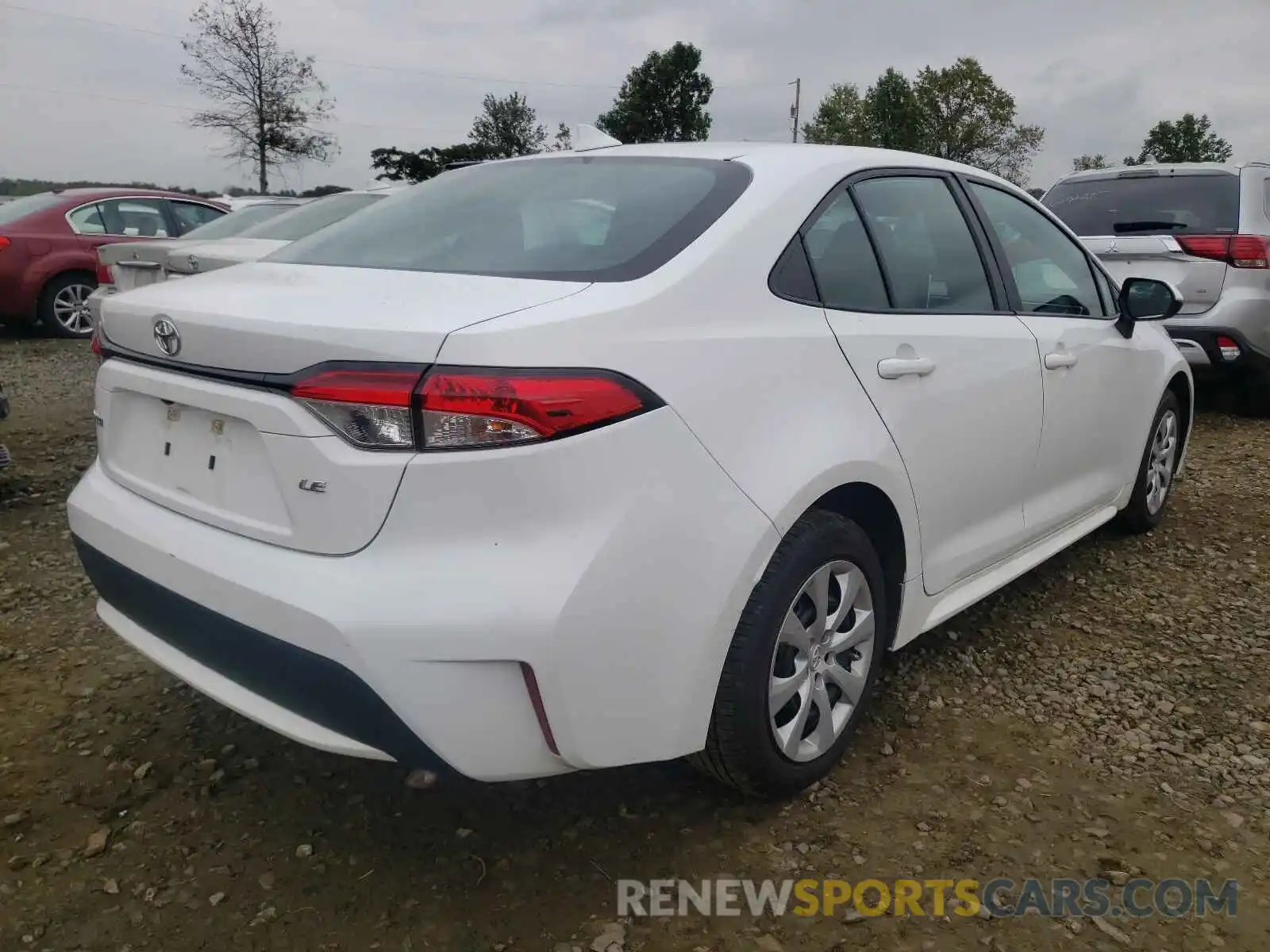 4 Photograph of a damaged car 5YFEPRAE7LP108366 TOYOTA COROLLA 2020