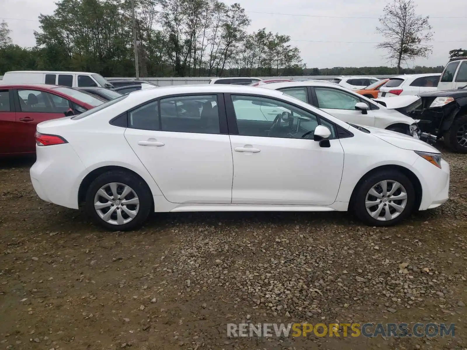 9 Photograph of a damaged car 5YFEPRAE7LP108366 TOYOTA COROLLA 2020