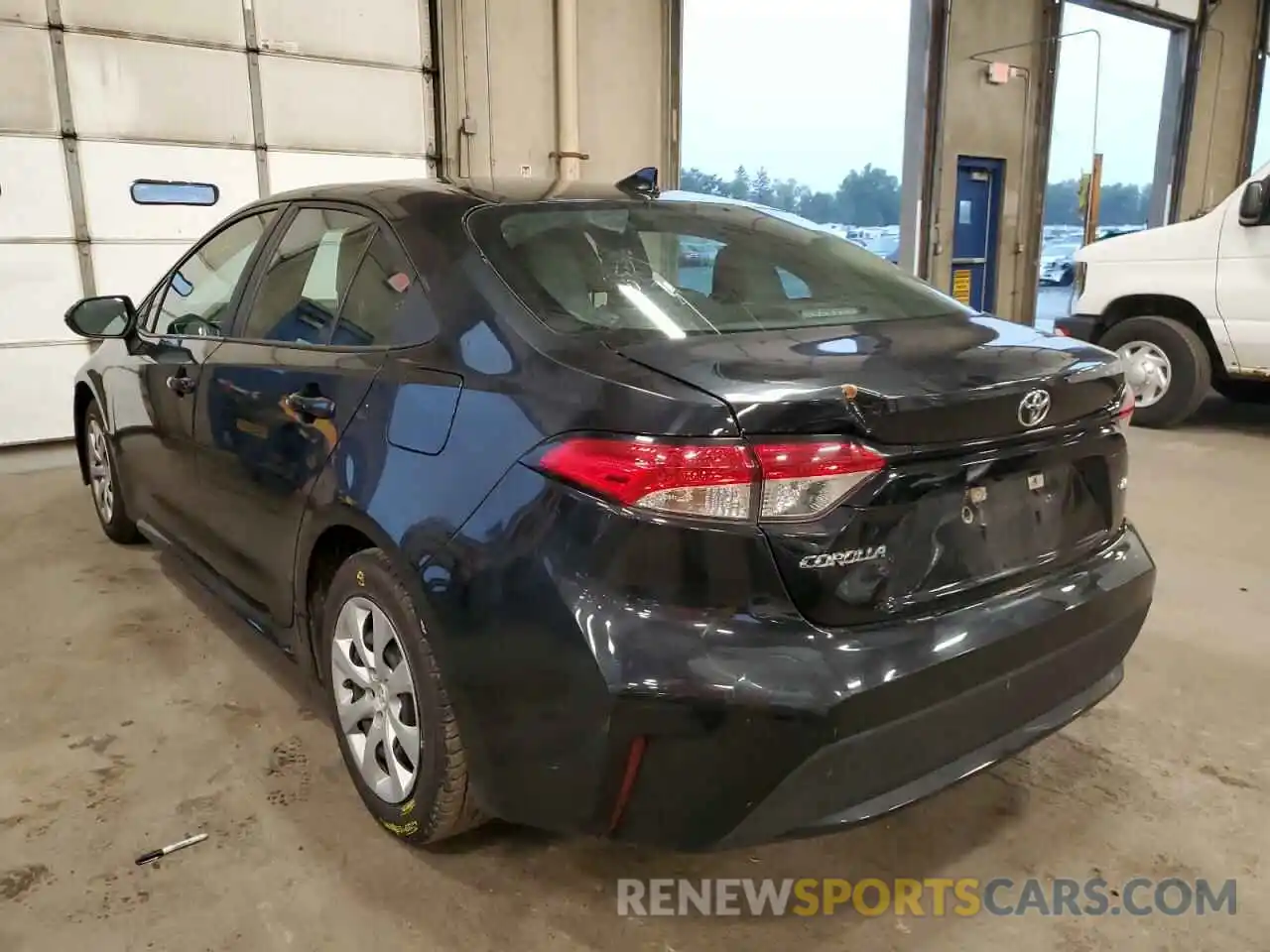 3 Photograph of a damaged car 5YFEPRAE7LP109050 TOYOTA COROLLA 2020