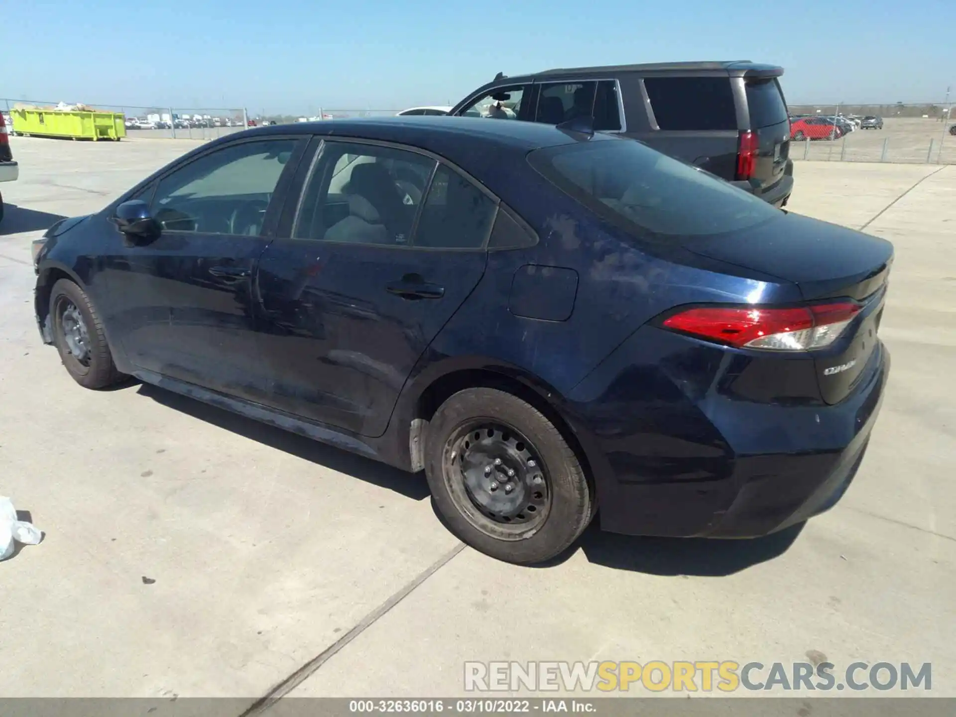 3 Photograph of a damaged car 5YFEPRAE7LP111574 TOYOTA COROLLA 2020