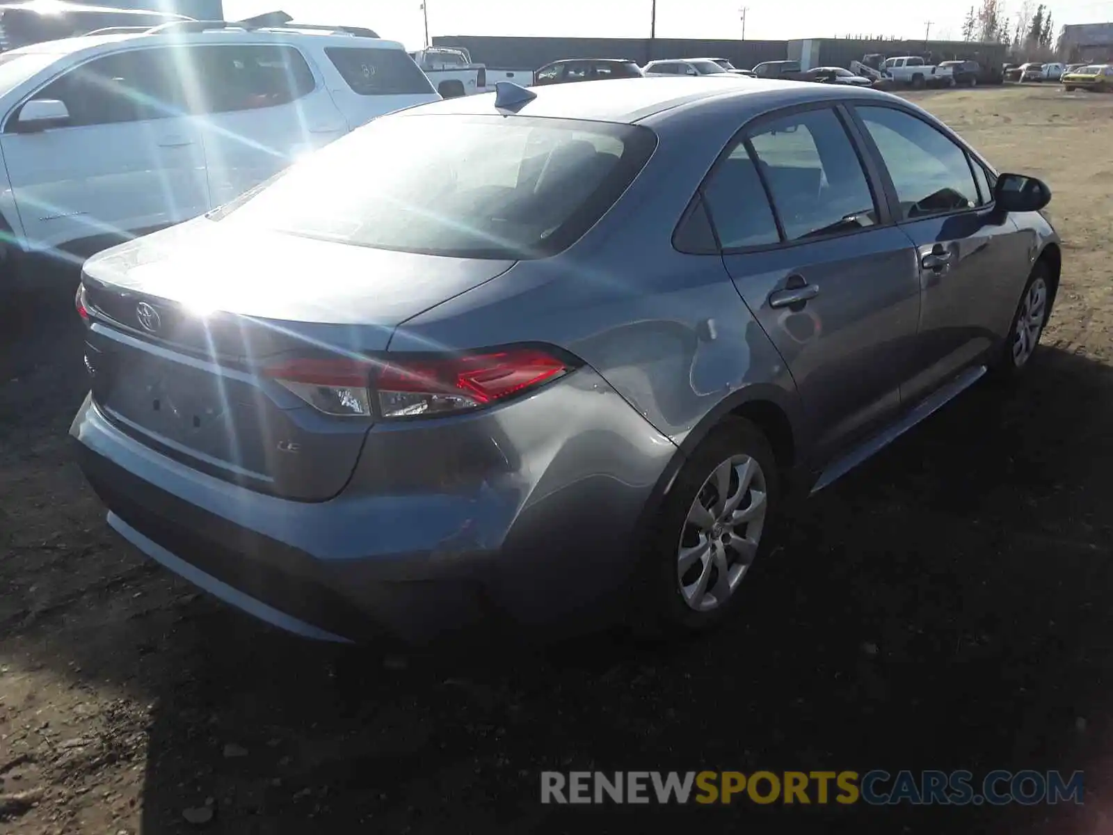 4 Photograph of a damaged car 5YFEPRAE7LP114149 TOYOTA COROLLA 2020