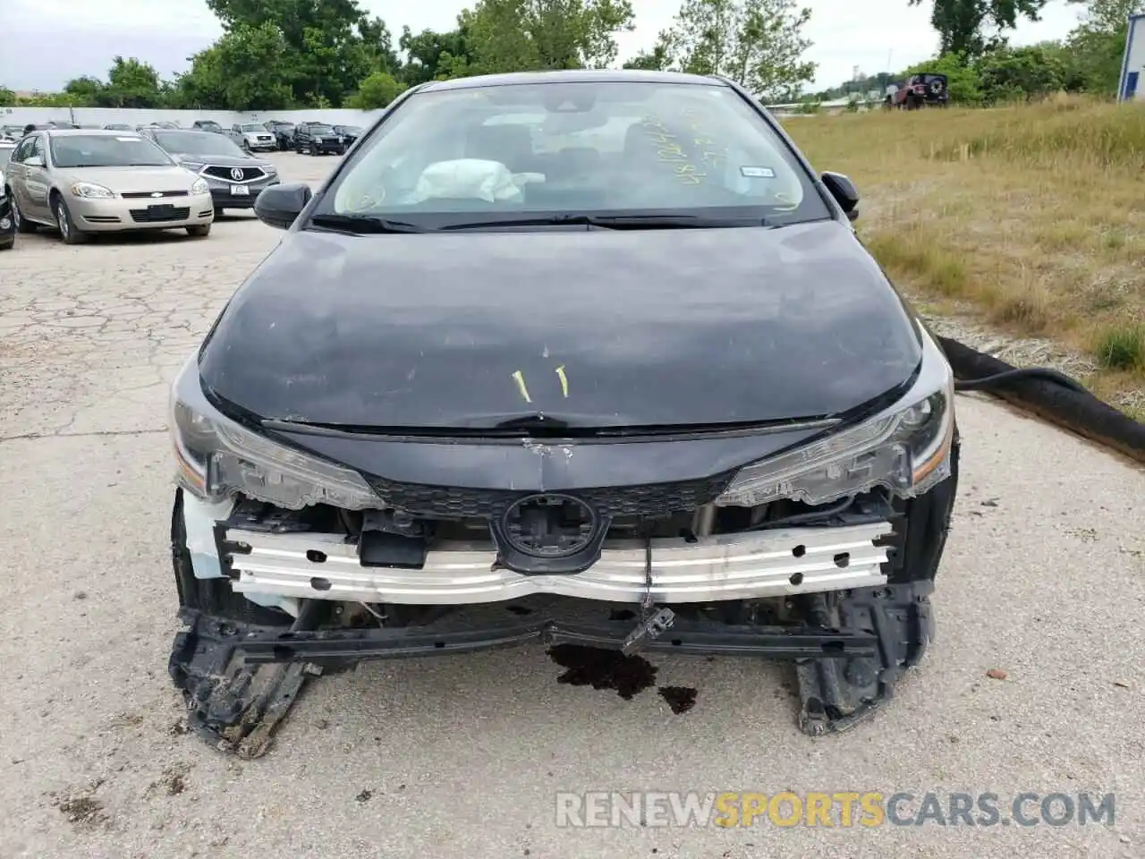 9 Photograph of a damaged car 5YFEPRAE7LP114541 TOYOTA COROLLA 2020