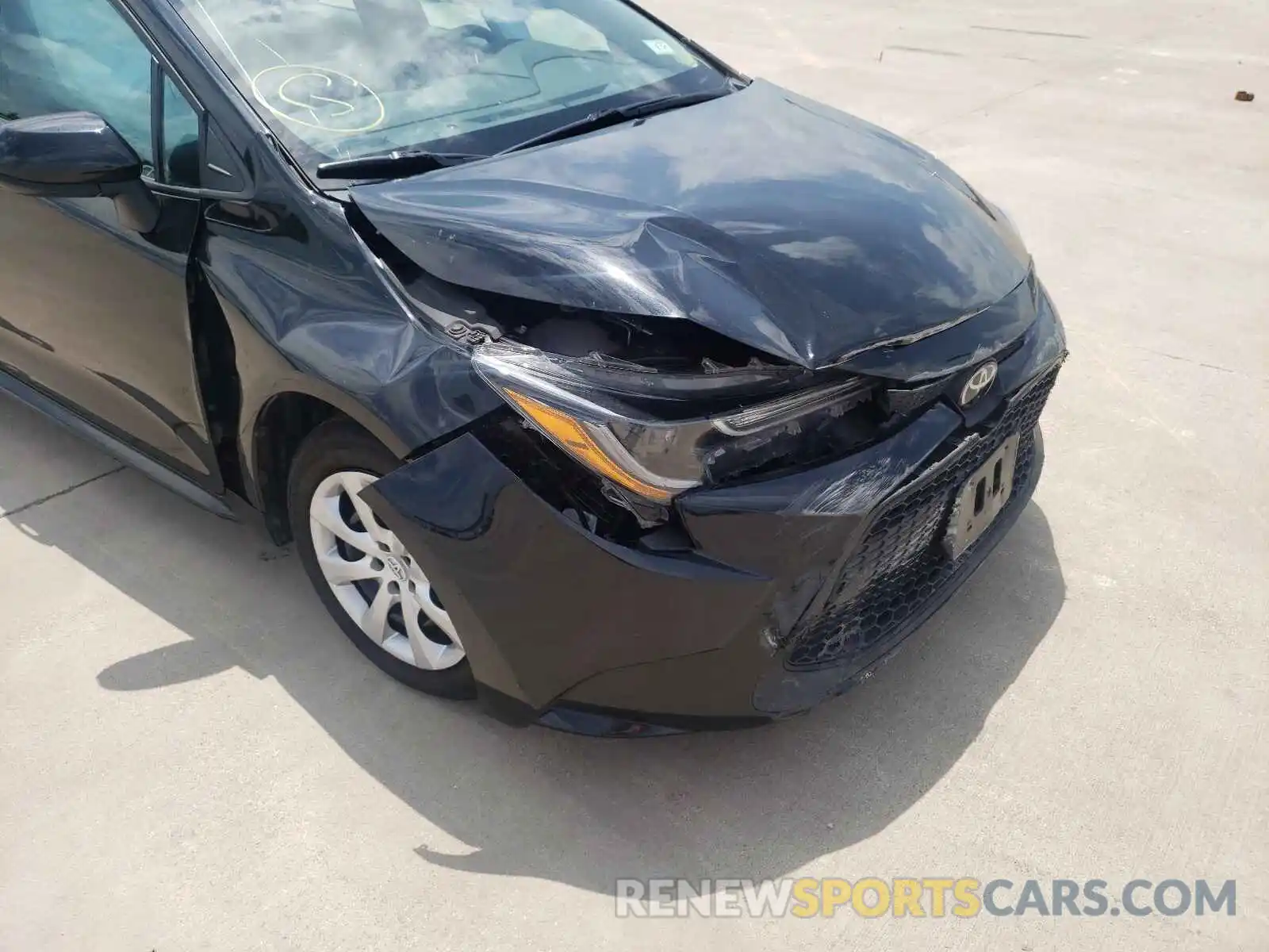 9 Photograph of a damaged car 5YFEPRAE7LP119187 TOYOTA COROLLA 2020