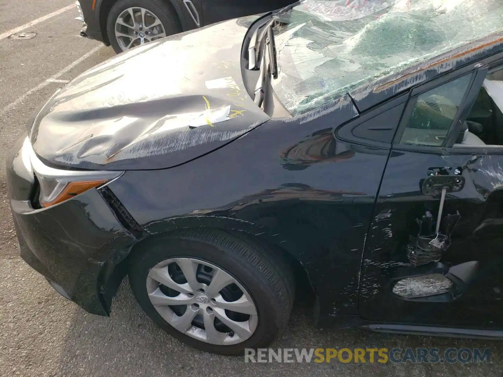 9 Photograph of a damaged car 5YFEPRAE7LP119934 TOYOTA COROLLA 2020