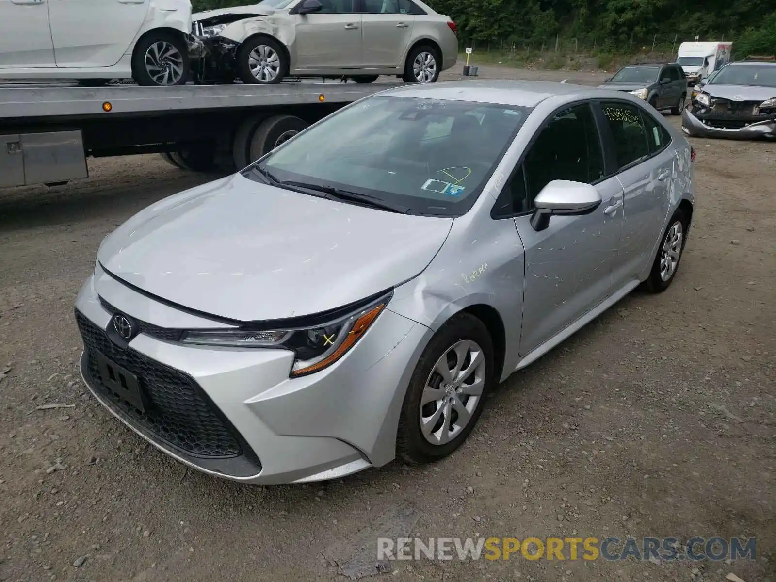 2 Photograph of a damaged car 5YFEPRAE7LP120193 TOYOTA COROLLA 2020