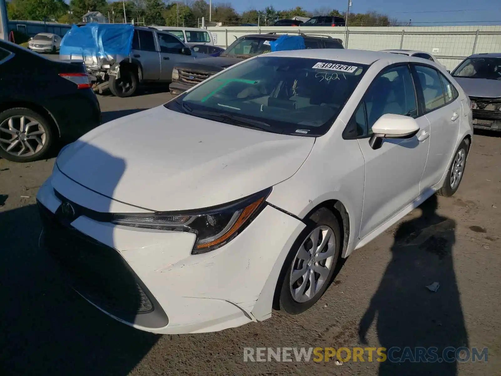 2 Photograph of a damaged car 5YFEPRAE7LP120565 TOYOTA COROLLA 2020