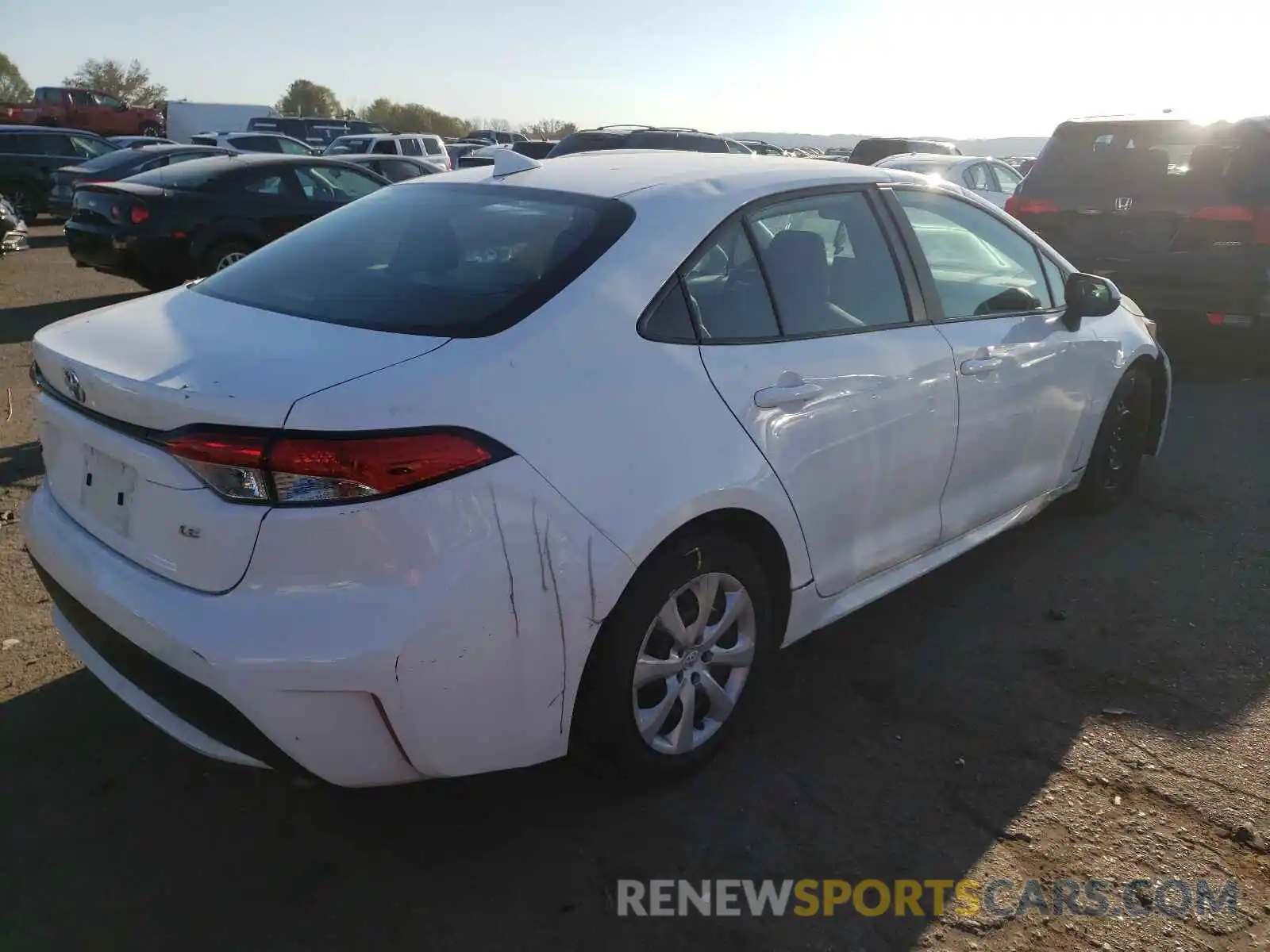 4 Photograph of a damaged car 5YFEPRAE7LP120565 TOYOTA COROLLA 2020