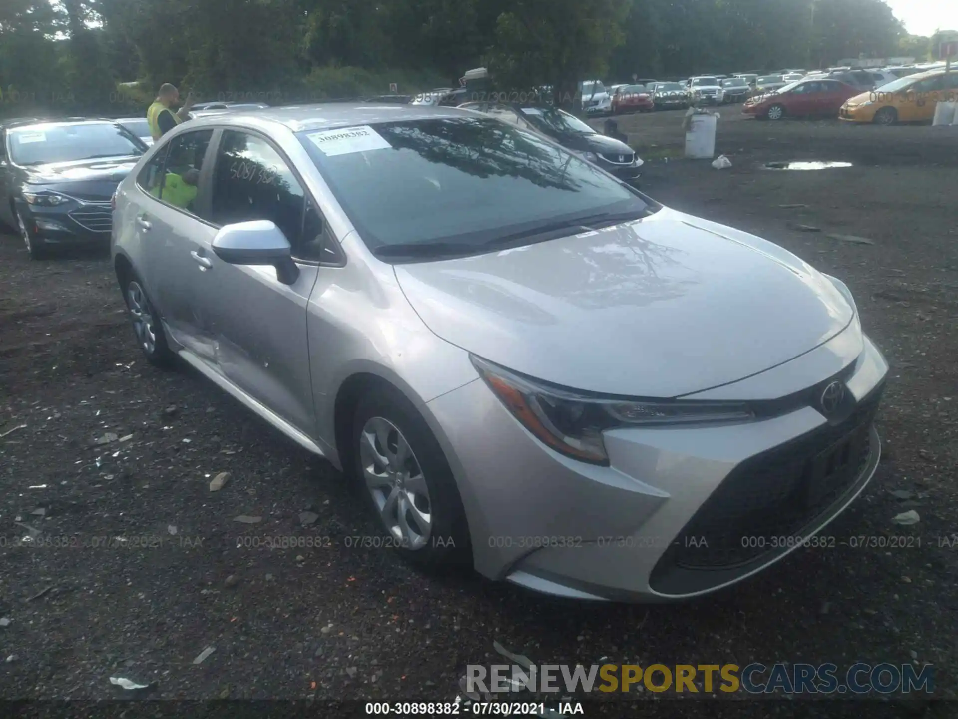 1 Photograph of a damaged car 5YFEPRAE7LP120680 TOYOTA COROLLA 2020