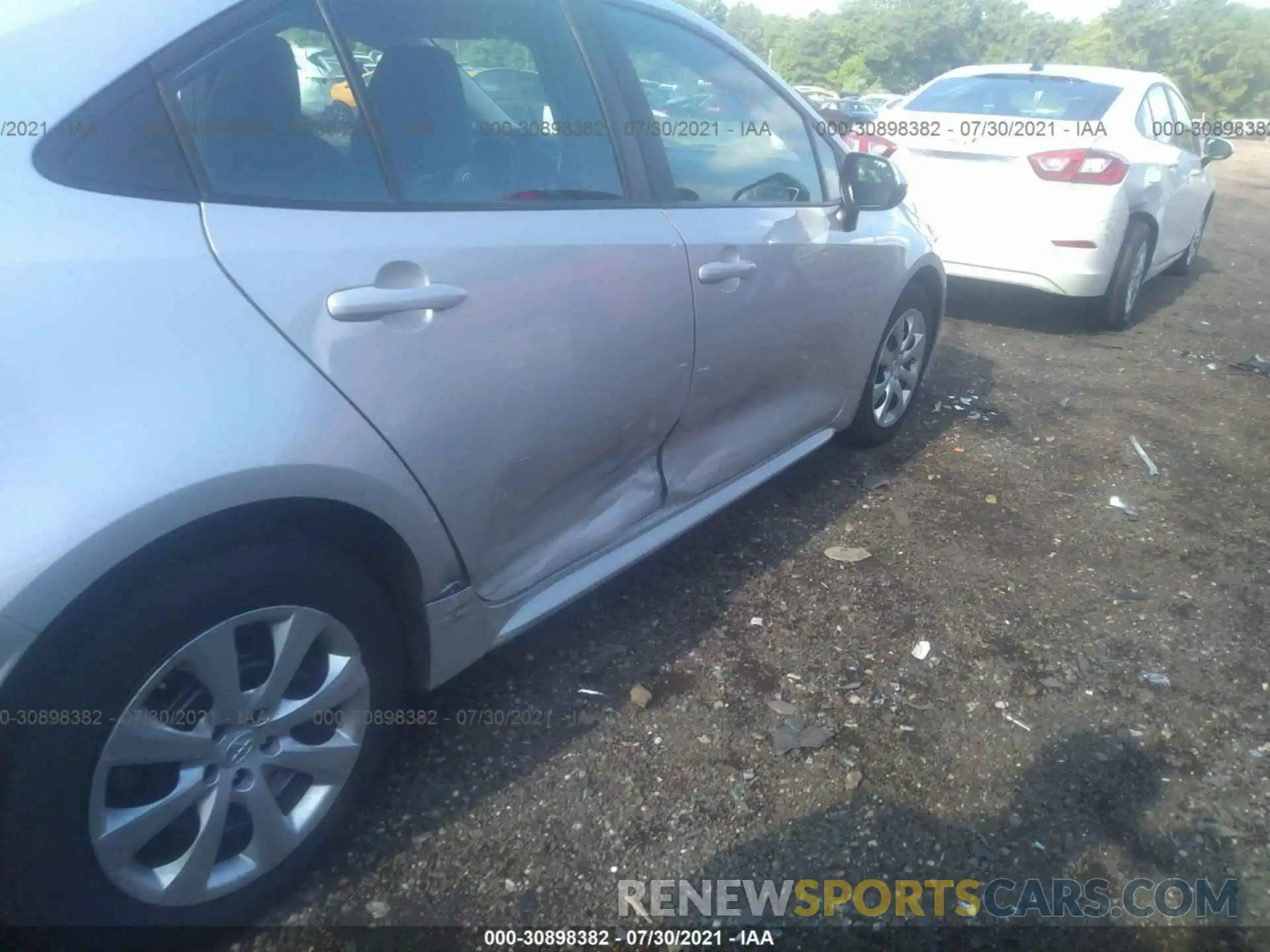 6 Photograph of a damaged car 5YFEPRAE7LP120680 TOYOTA COROLLA 2020