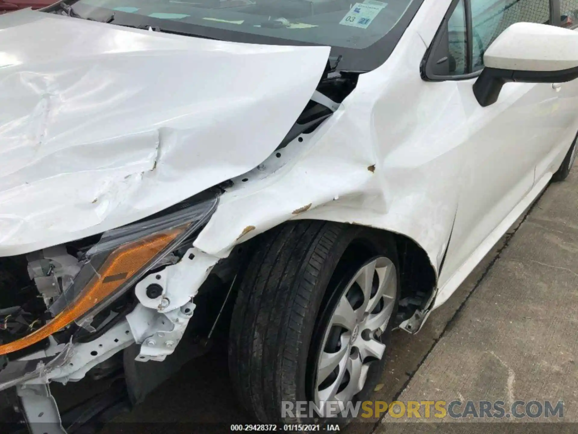 4 Photograph of a damaged car 5YFEPRAE7LP121036 TOYOTA COROLLA 2020