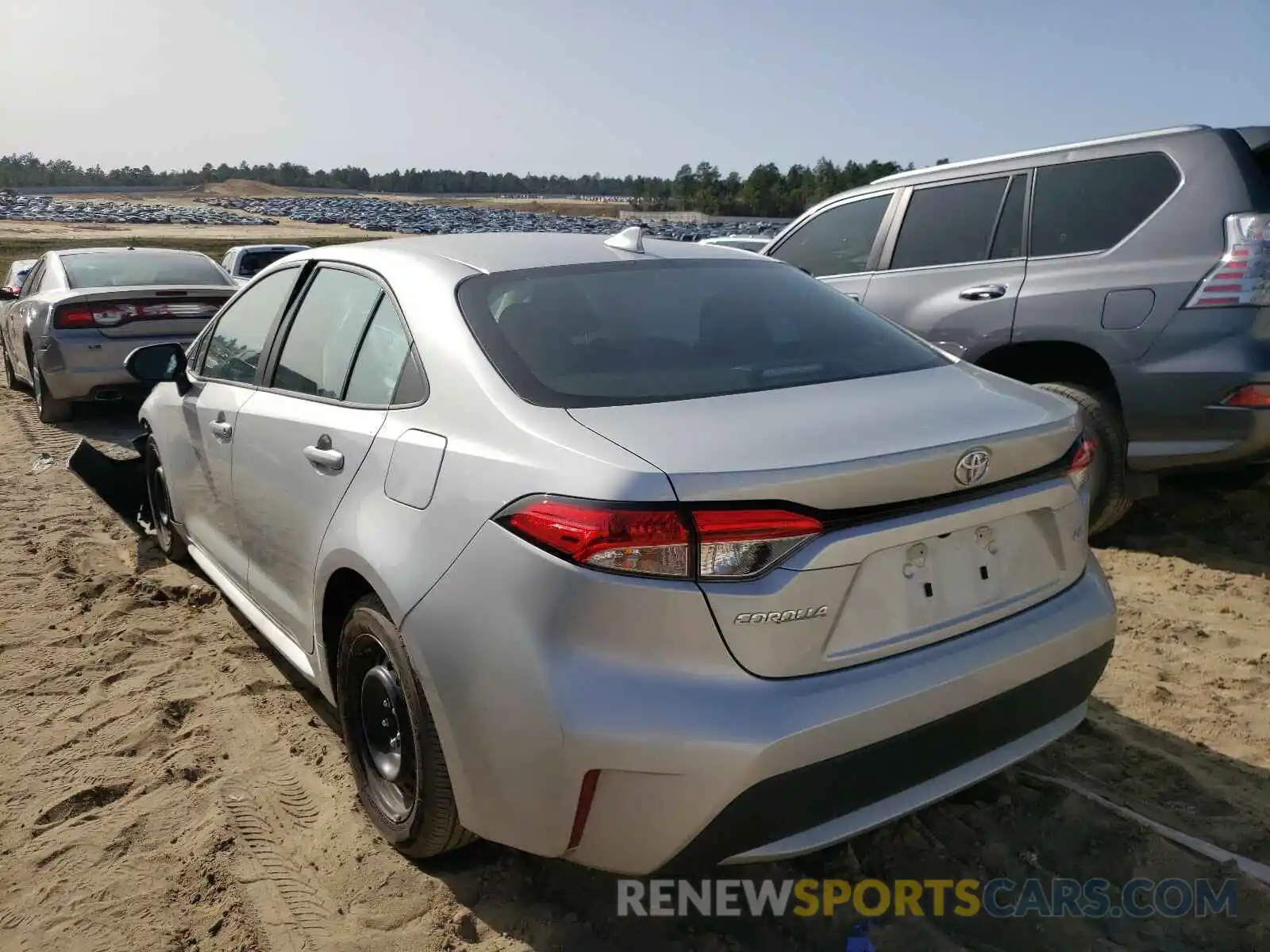 3 Photograph of a damaged car 5YFEPRAE7LP121361 TOYOTA COROLLA 2020