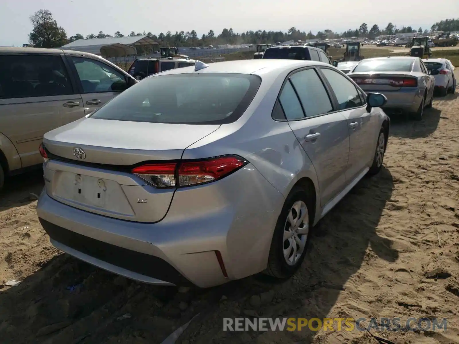 4 Photograph of a damaged car 5YFEPRAE7LP121361 TOYOTA COROLLA 2020