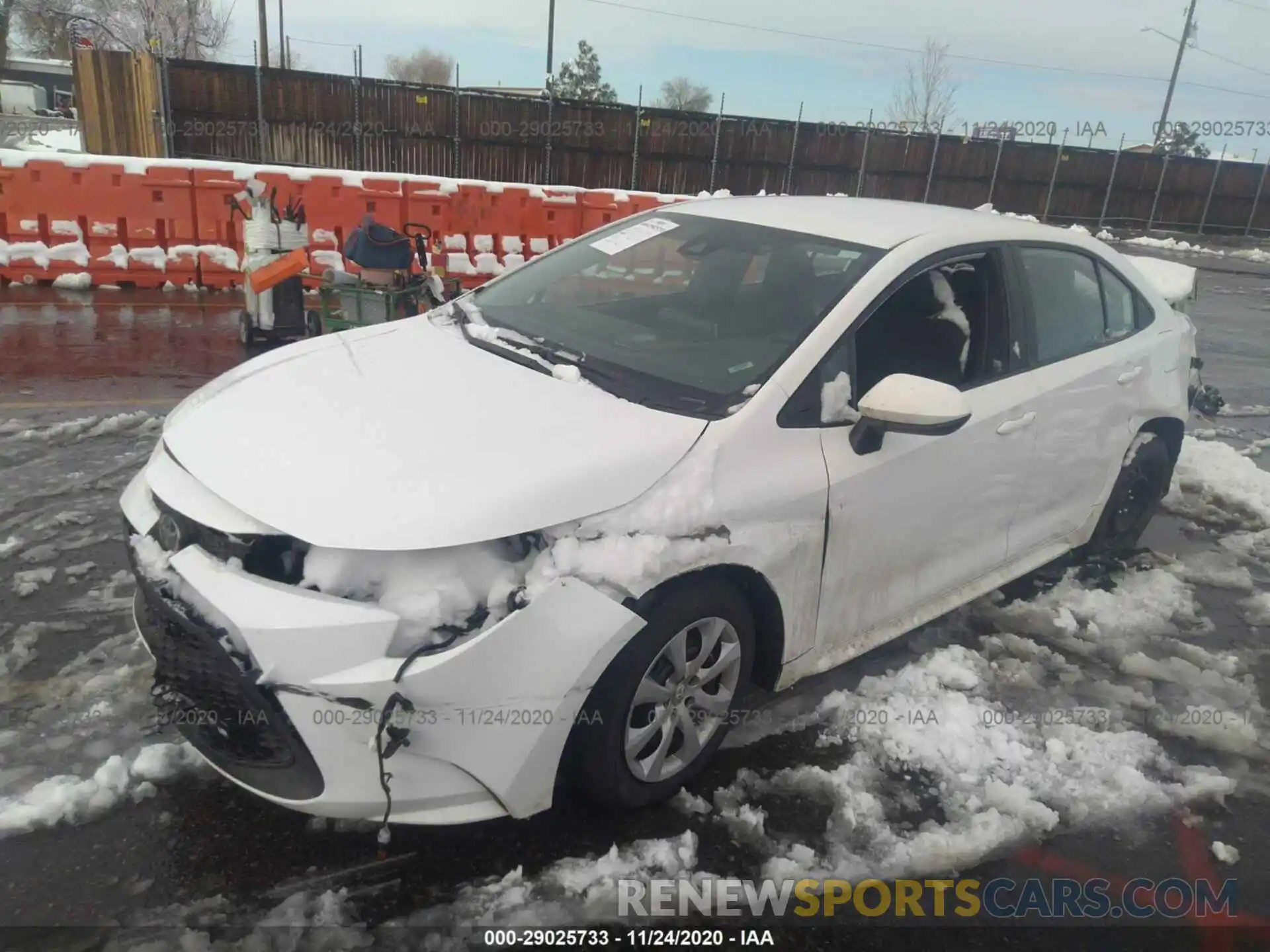 2 Photograph of a damaged car 5YFEPRAE7LP122154 TOYOTA COROLLA 2020