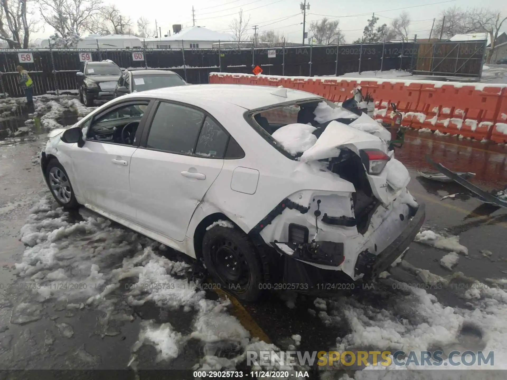 3 Photograph of a damaged car 5YFEPRAE7LP122154 TOYOTA COROLLA 2020