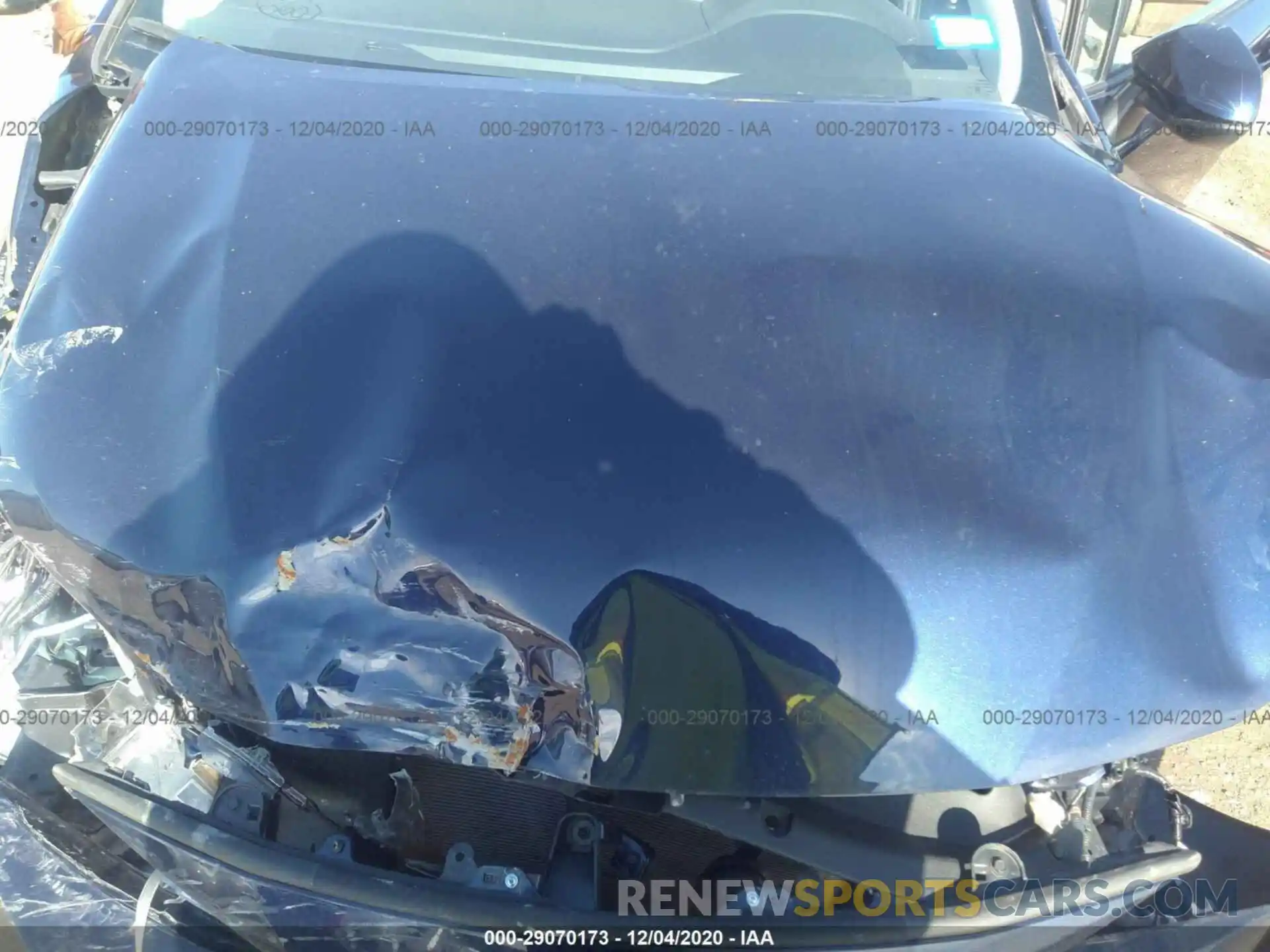 10 Photograph of a damaged car 5YFEPRAE7LP122283 TOYOTA COROLLA 2020