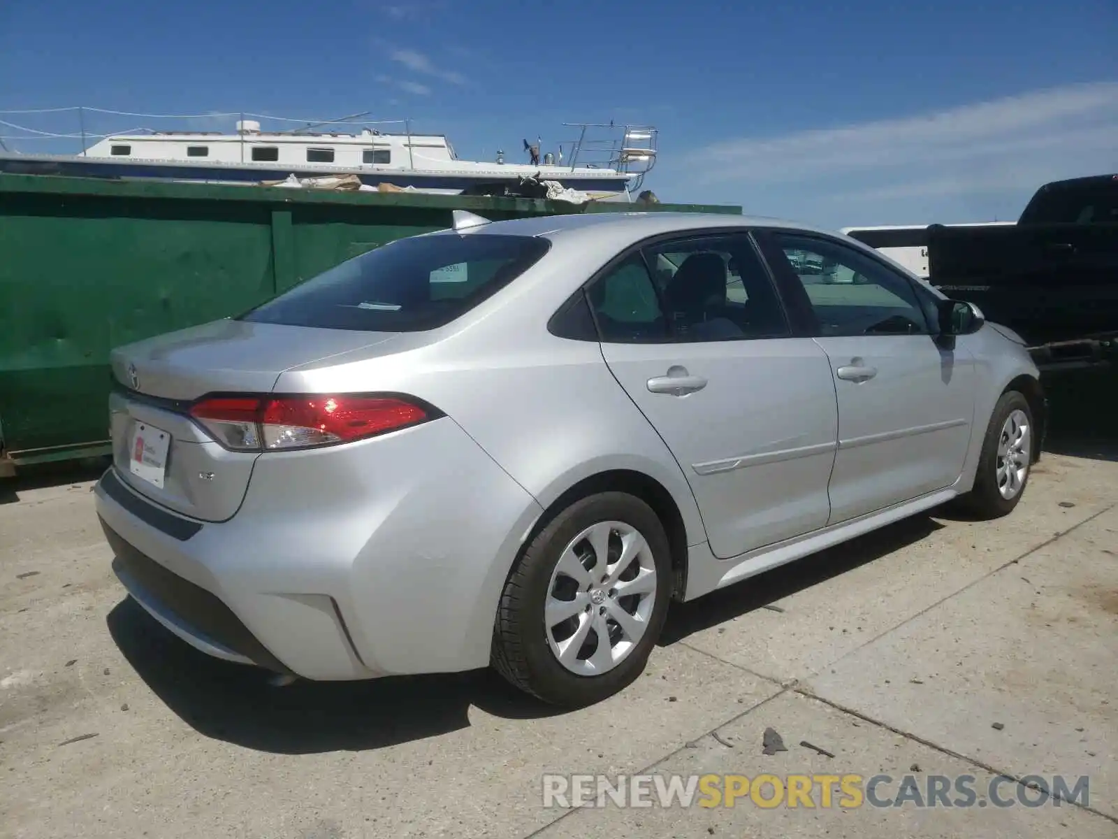 4 Photograph of a damaged car 5YFEPRAE7LP124017 TOYOTA COROLLA 2020