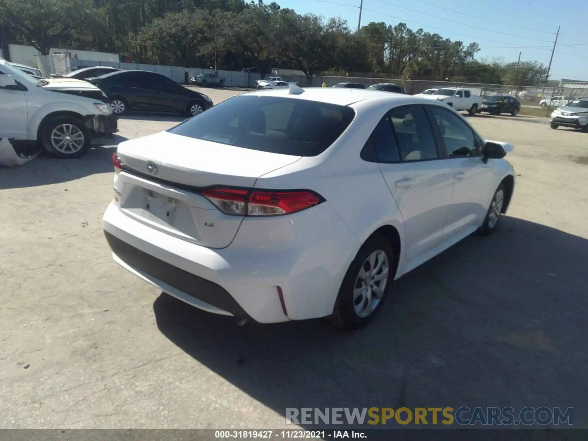 4 Photograph of a damaged car 5YFEPRAE7LP124714 TOYOTA COROLLA 2020