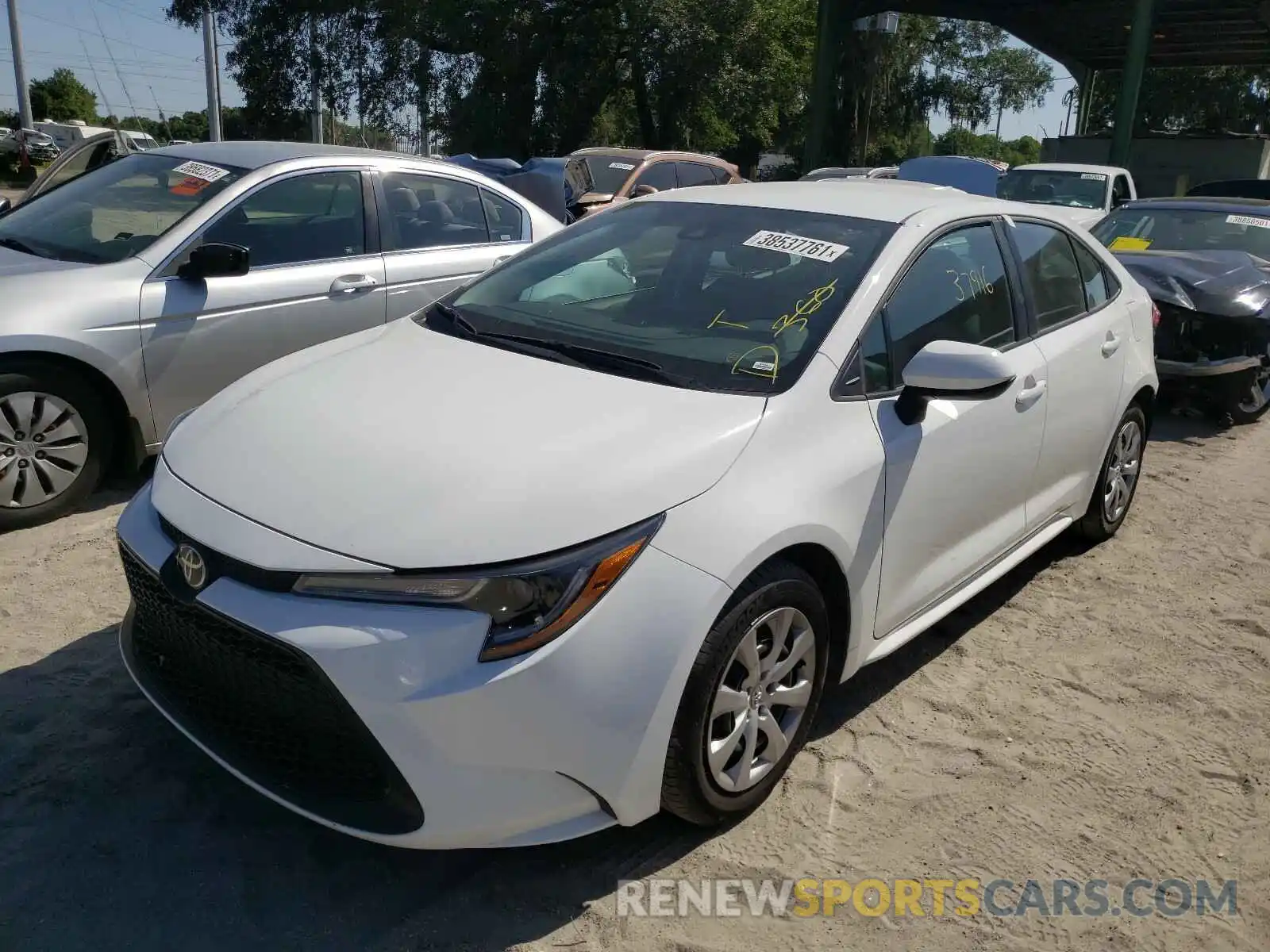 2 Photograph of a damaged car 5YFEPRAE7LP124874 TOYOTA COROLLA 2020