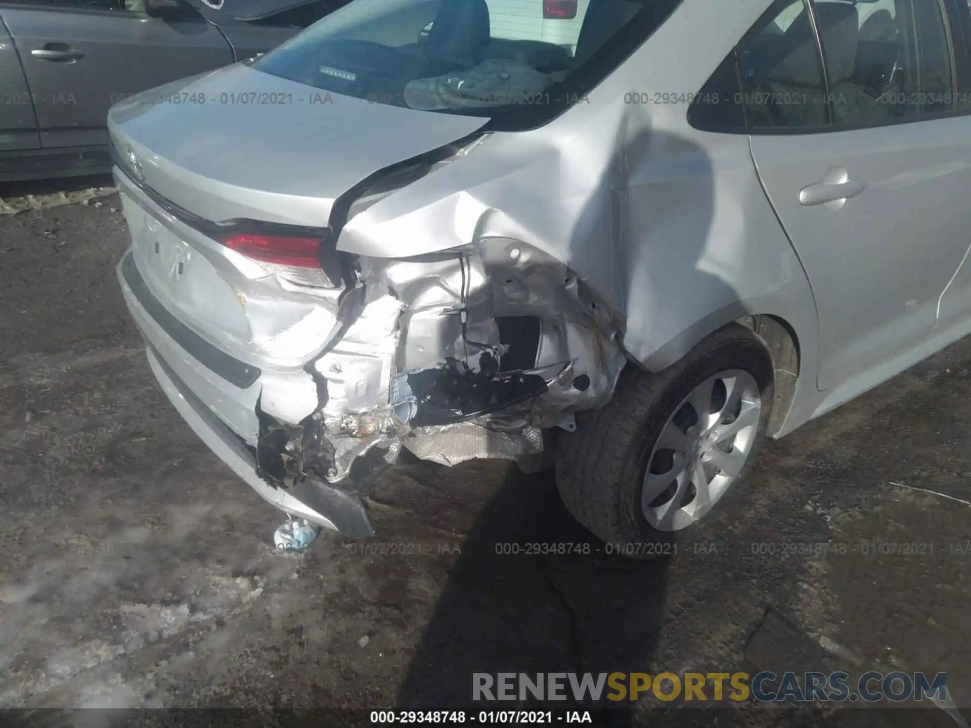 6 Photograph of a damaged car 5YFEPRAE7LP125121 TOYOTA COROLLA 2020