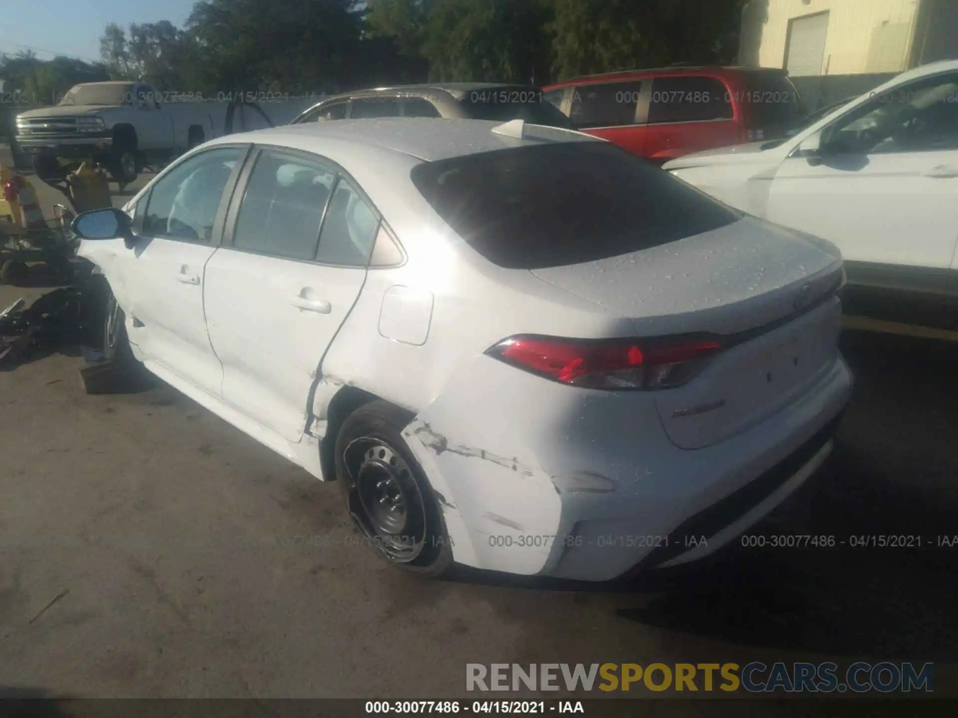 3 Photograph of a damaged car 5YFEPRAE7LP125278 TOYOTA COROLLA 2020