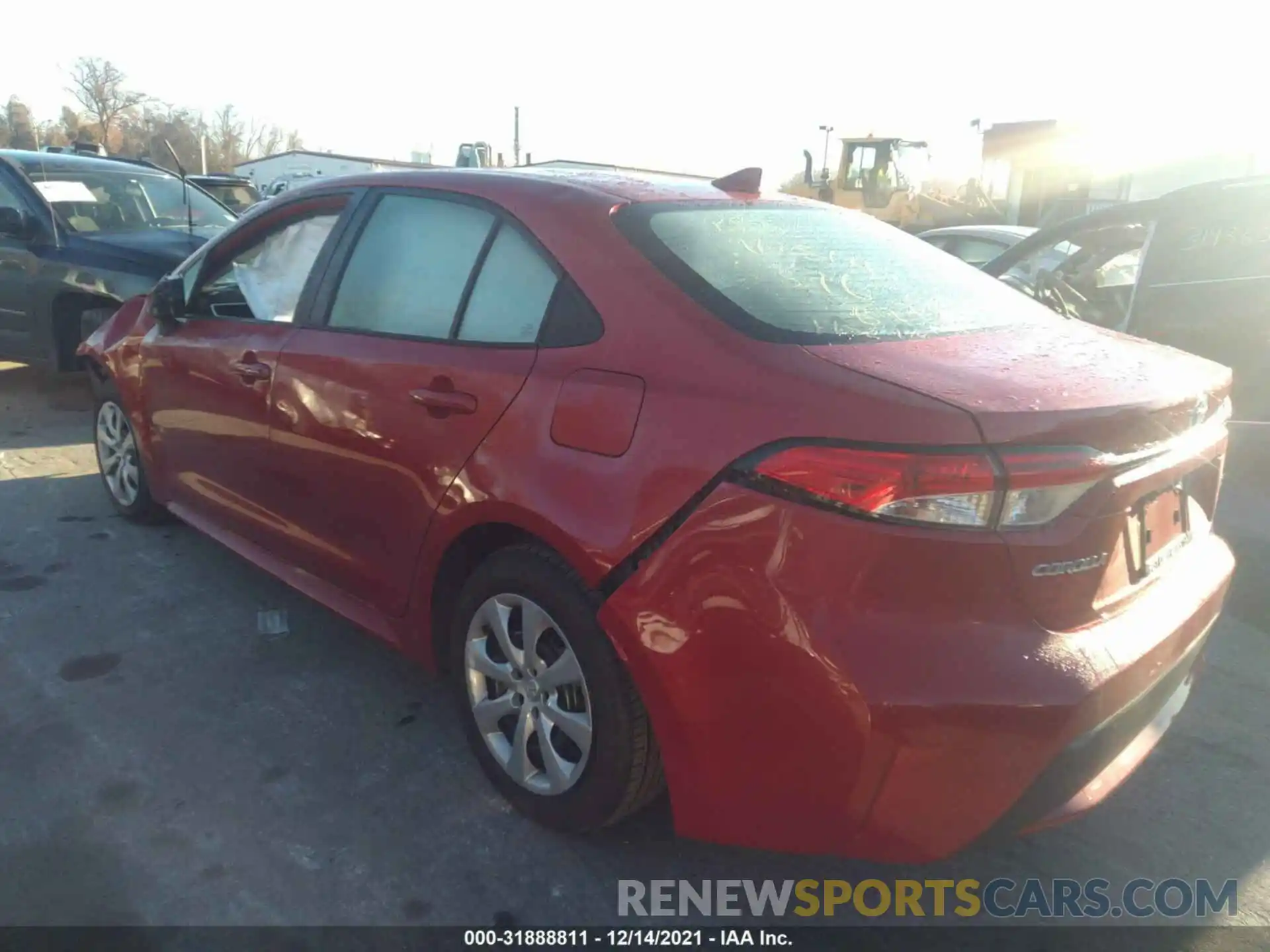 3 Photograph of a damaged car 5YFEPRAE7LP125376 TOYOTA COROLLA 2020