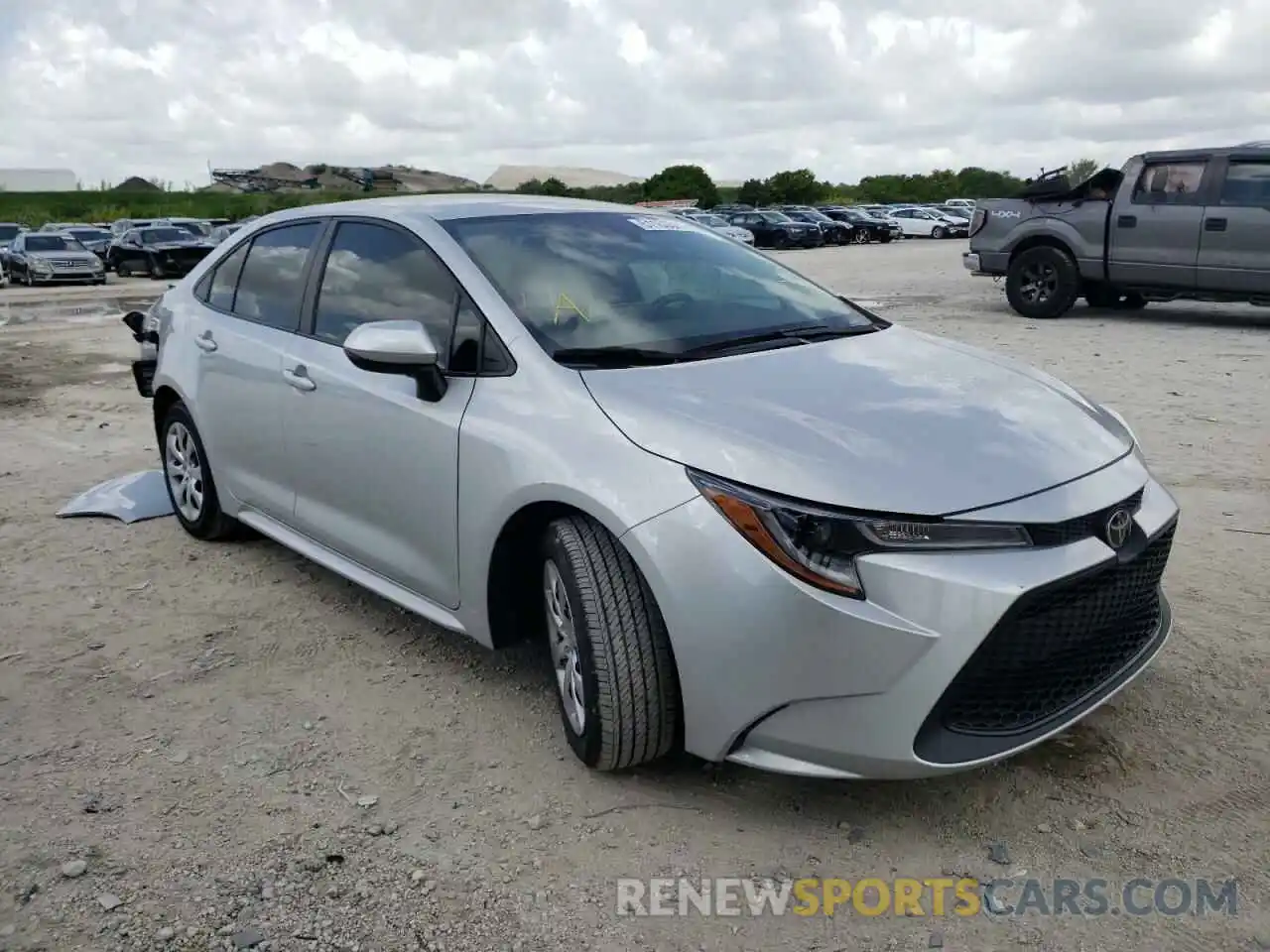 1 Photograph of a damaged car 5YFEPRAE7LP126222 TOYOTA COROLLA 2020