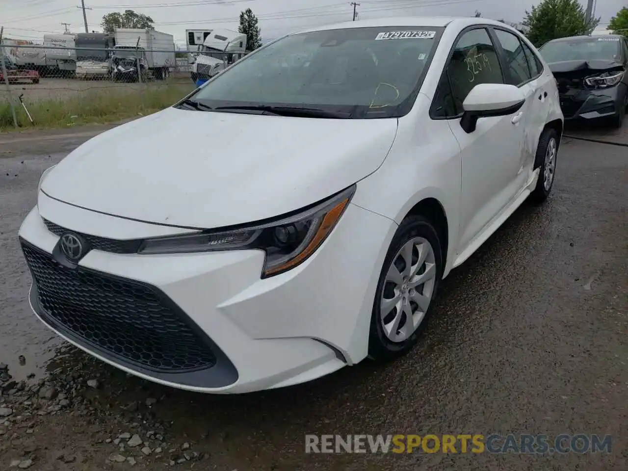 2 Photograph of a damaged car 5YFEPRAE7LP127340 TOYOTA COROLLA 2020