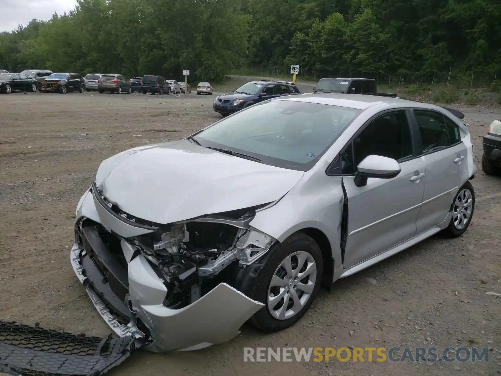 2 Photograph of a damaged car 5YFEPRAE7LP127712 TOYOTA COROLLA 2020