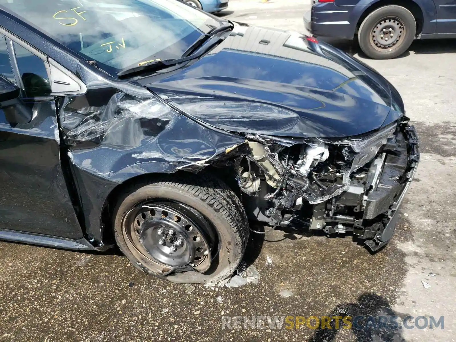 9 Photograph of a damaged car 5YFEPRAE7LP128519 TOYOTA COROLLA 2020