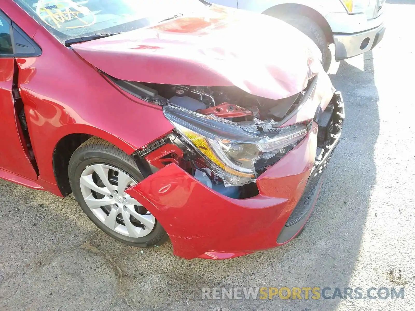 9 Photograph of a damaged car 5YFEPRAE7LP129007 TOYOTA COROLLA 2020