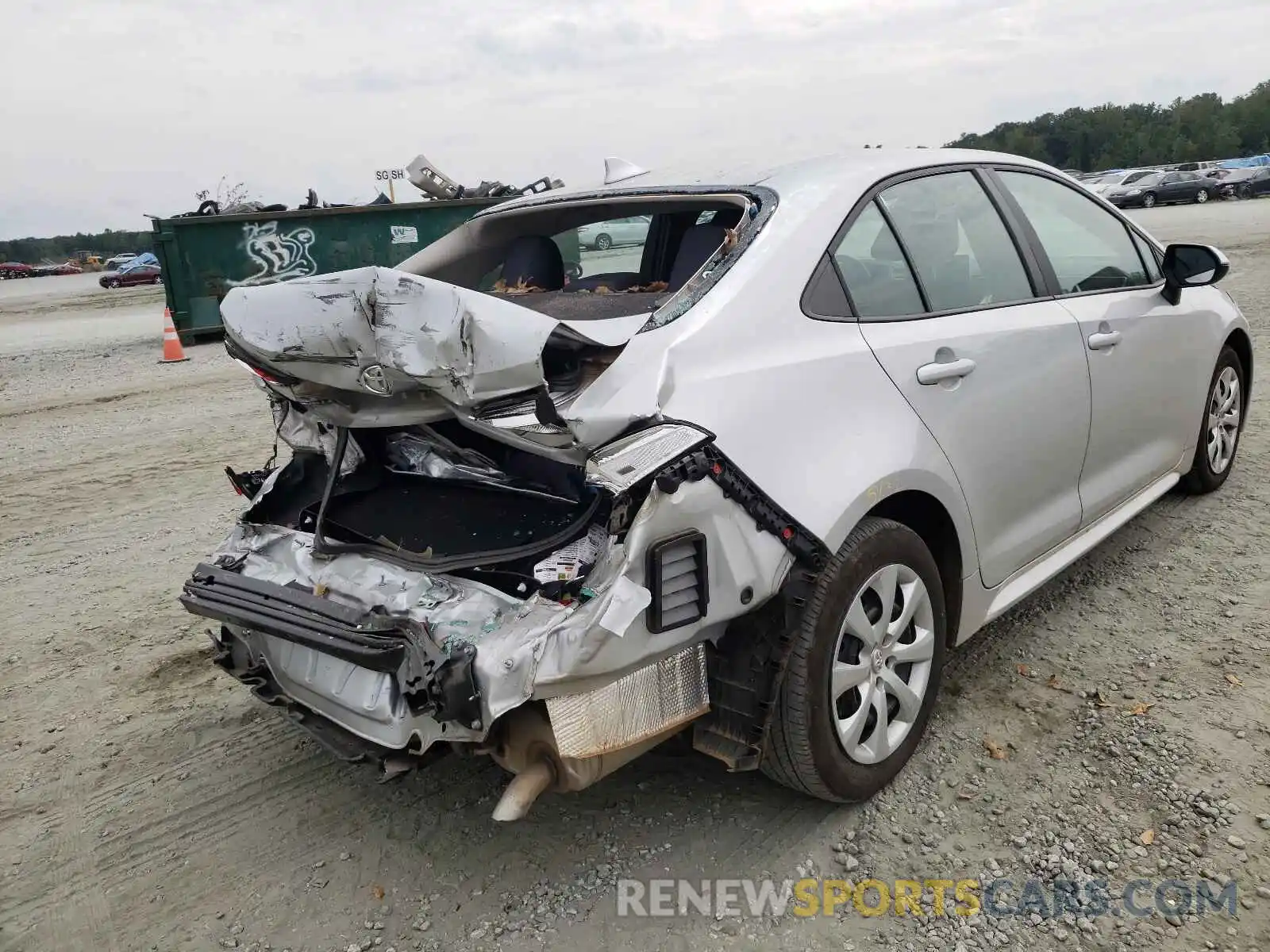 4 Photograph of a damaged car 5YFEPRAE7LP131825 TOYOTA COROLLA 2020