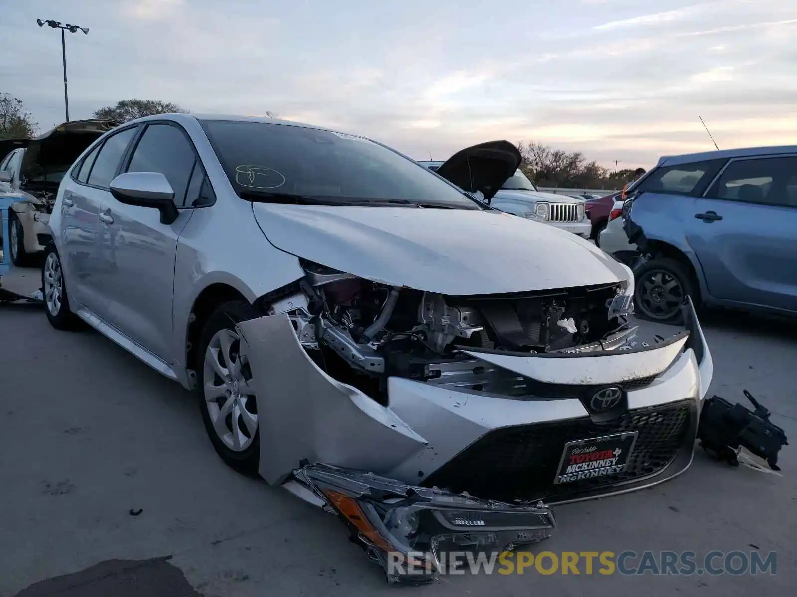 1 Photograph of a damaged car 5YFEPRAE7LP131890 TOYOTA COROLLA 2020