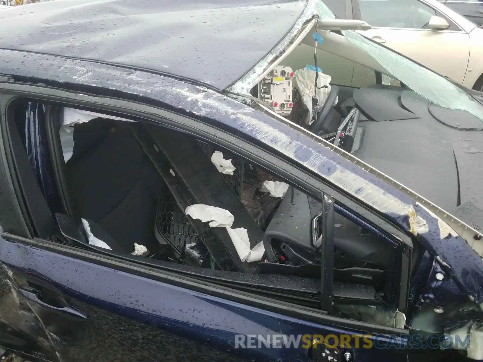 9 Photograph of a damaged car 5YFEPRAE7LP134109 TOYOTA COROLLA 2020