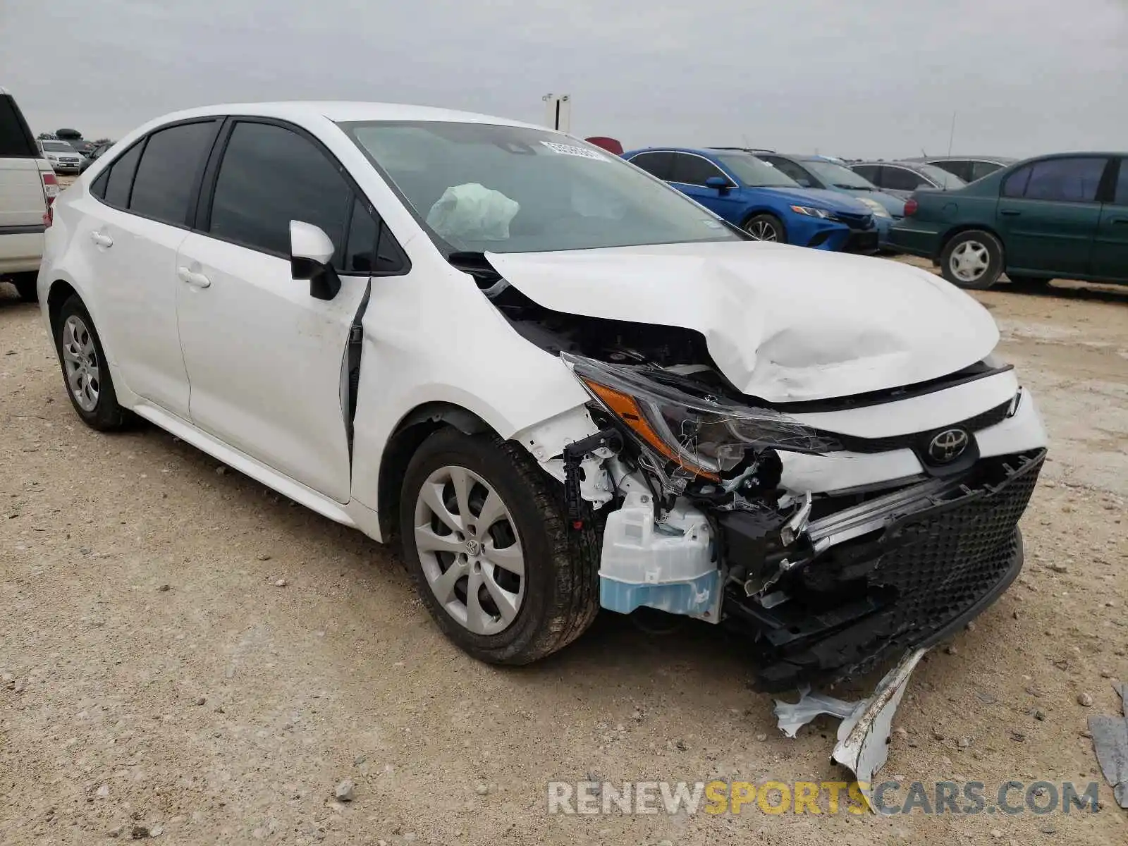 1 Photograph of a damaged car 5YFEPRAE7LP134904 TOYOTA COROLLA 2020