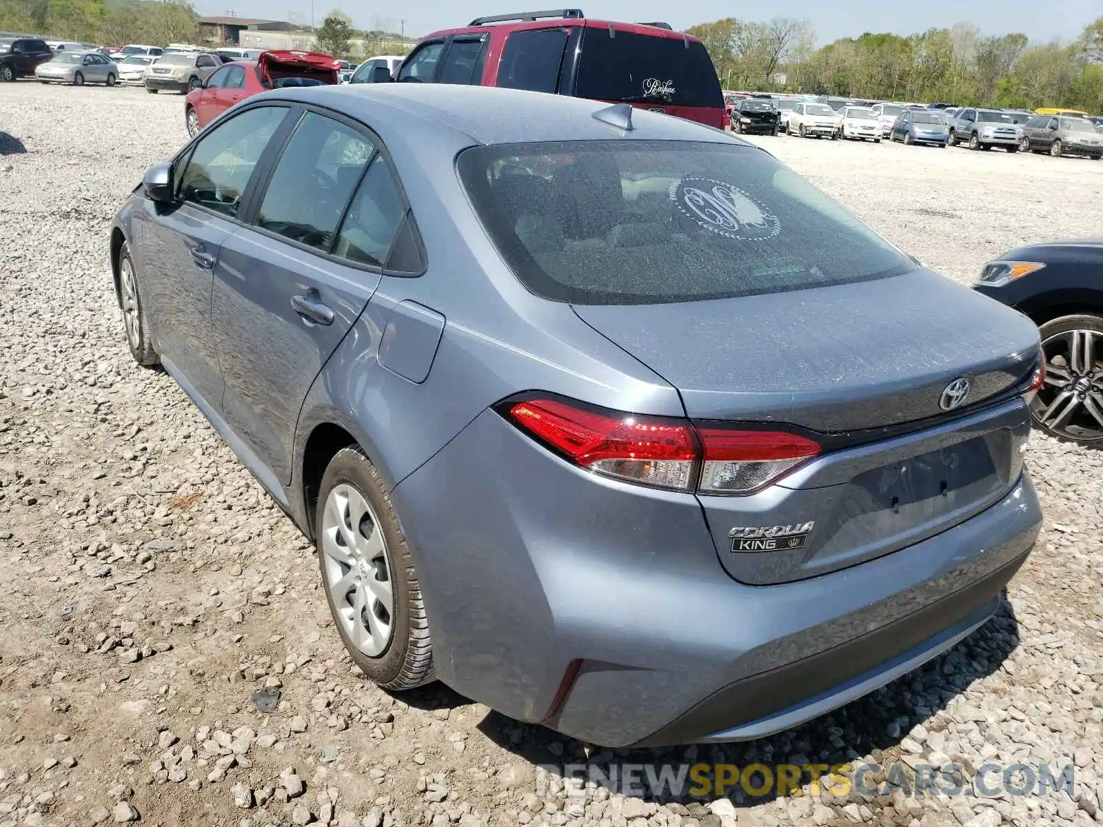 3 Photograph of a damaged car 5YFEPRAE7LP137043 TOYOTA COROLLA 2020