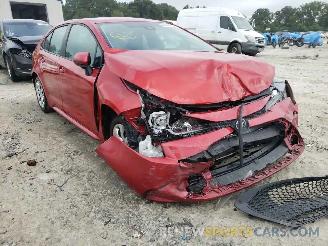 1 Photograph of a damaged car 5YFEPRAE7LP138743 TOYOTA COROLLA 2020