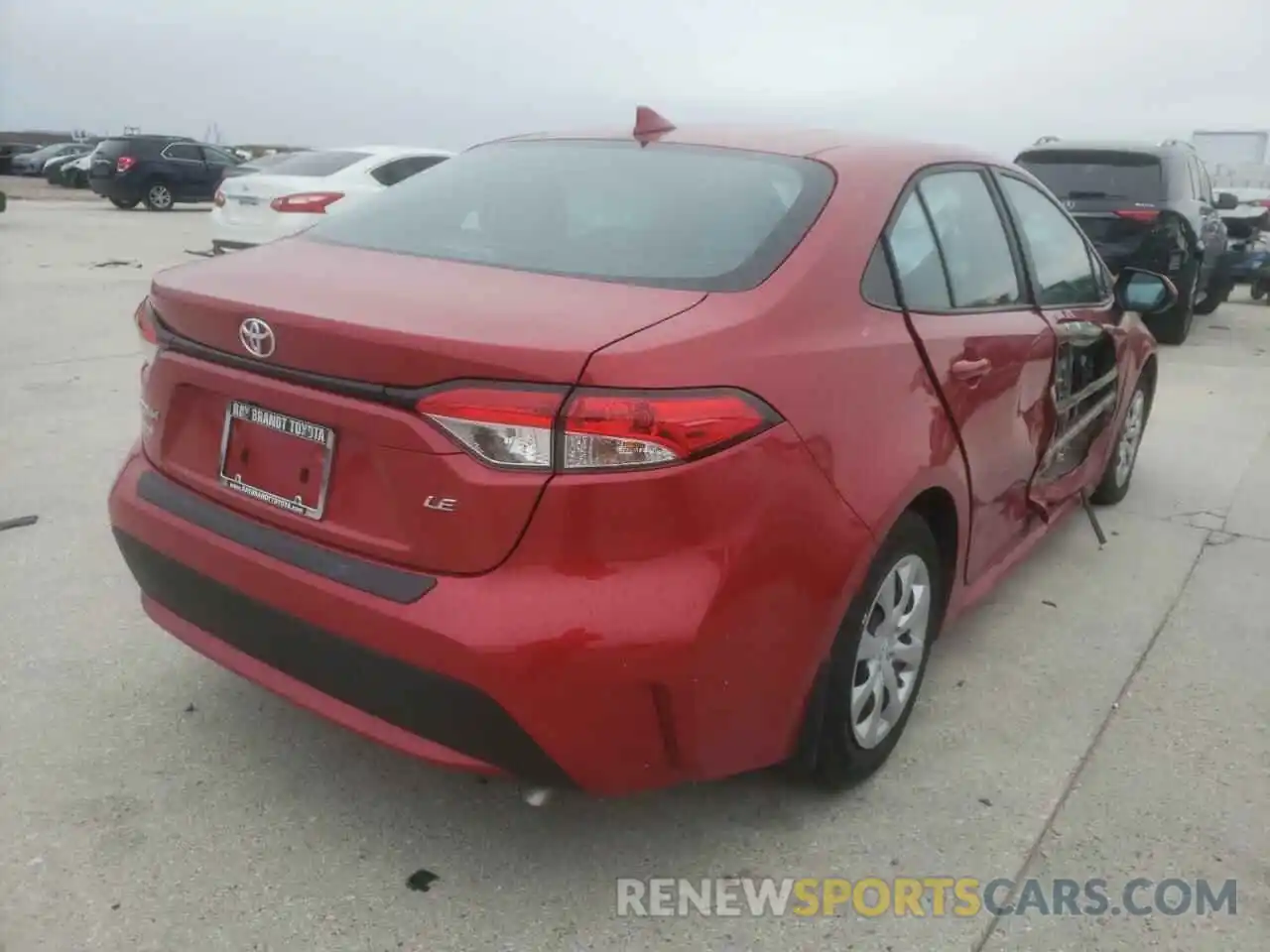 4 Photograph of a damaged car 5YFEPRAE7LP140234 TOYOTA COROLLA 2020