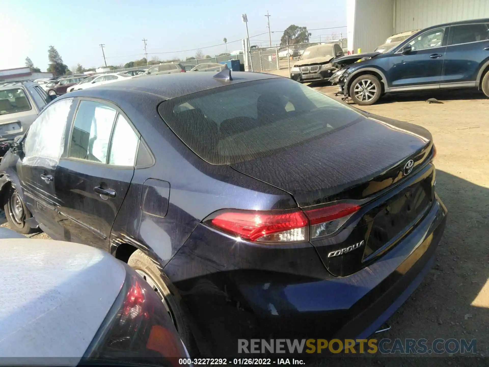 3 Photograph of a damaged car 5YFEPRAE7LP140461 TOYOTA COROLLA 2020