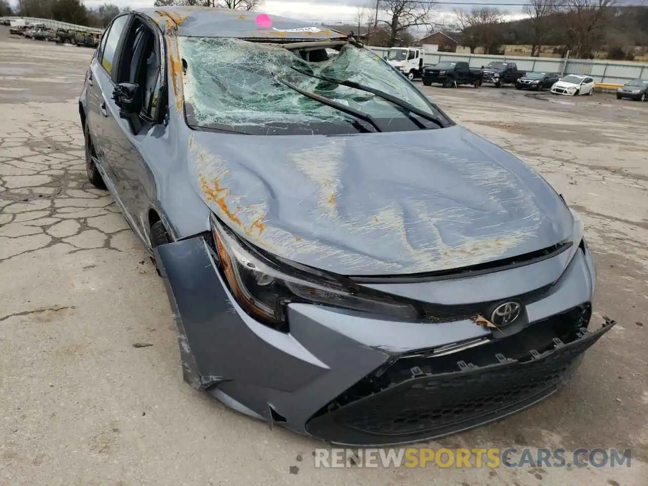 9 Photograph of a damaged car 5YFEPRAE7LP140511 TOYOTA COROLLA 2020