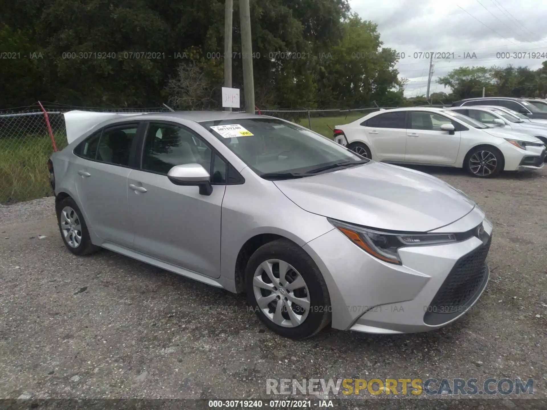 1 Photograph of a damaged car 5YFEPRAE7LP141030 TOYOTA COROLLA 2020