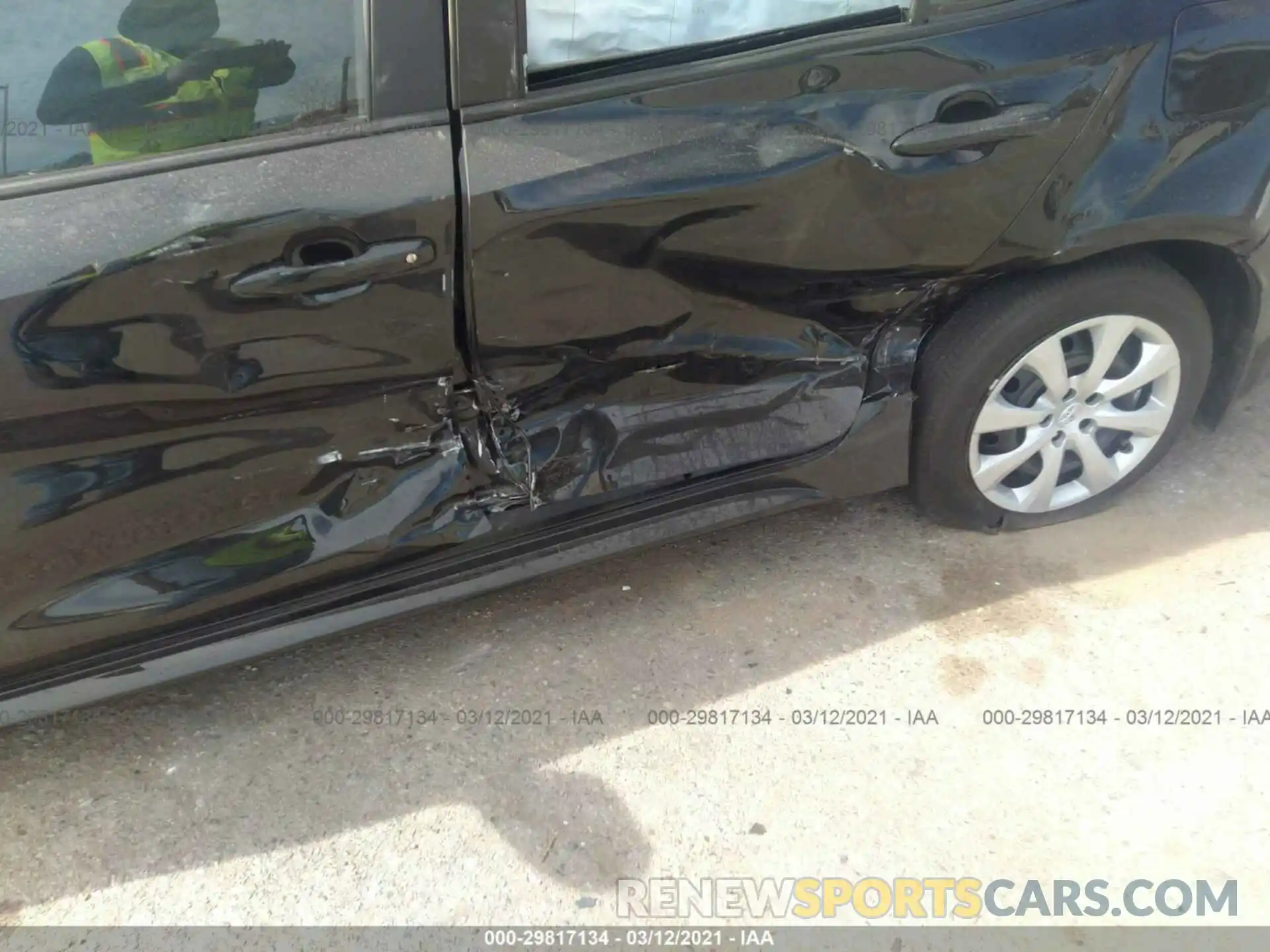 6 Photograph of a damaged car 5YFEPRAE7LP143487 TOYOTA COROLLA 2020