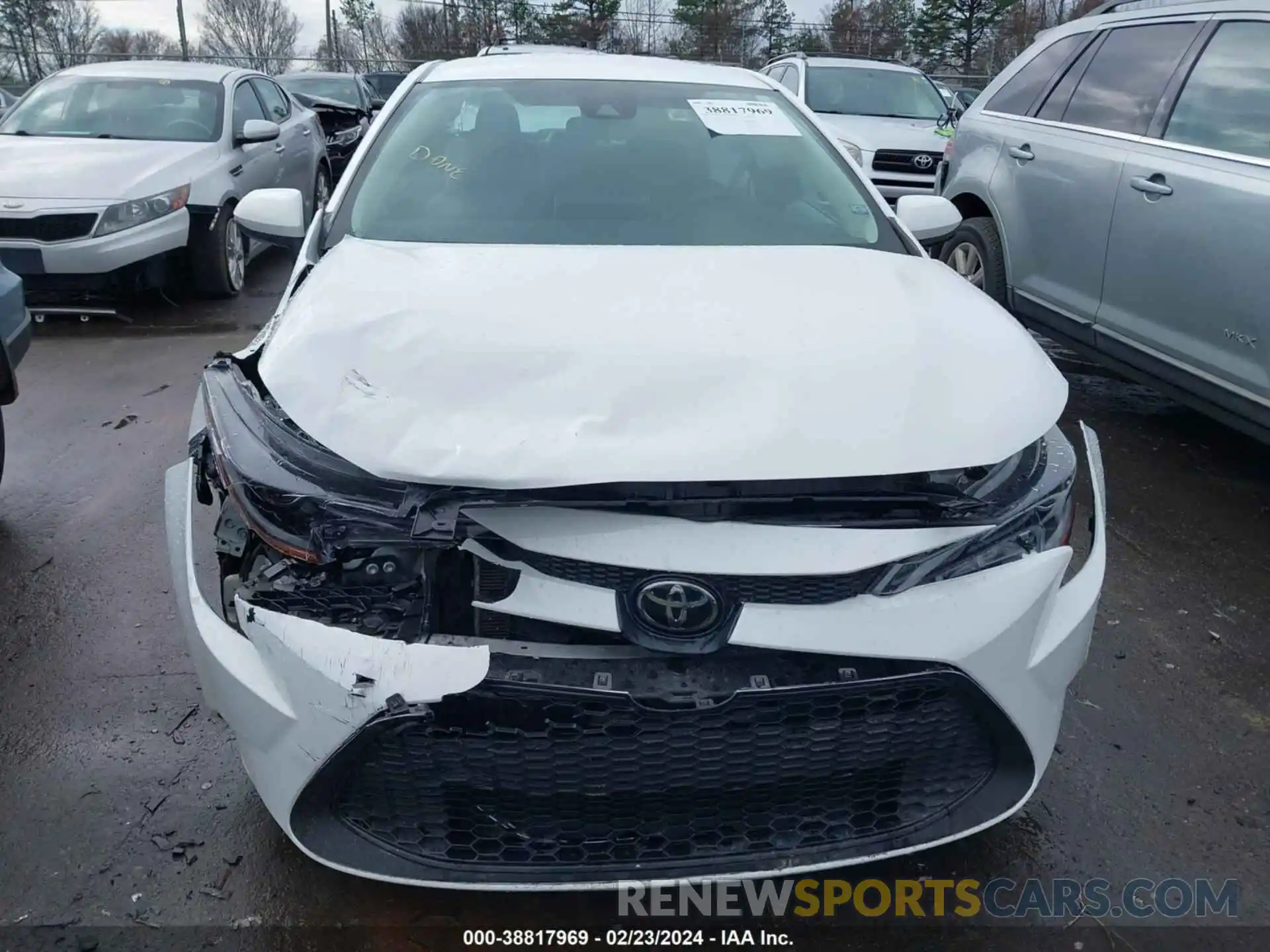 6 Photograph of a damaged car 5YFEPRAE7LP145773 TOYOTA COROLLA 2020