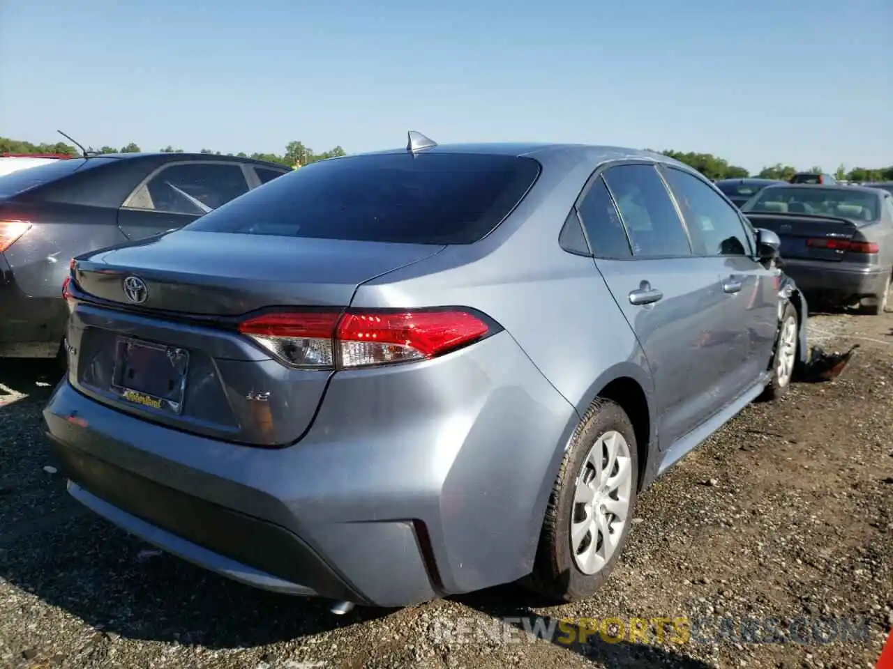 4 Photograph of a damaged car 5YFEPRAE7LP146583 TOYOTA COROLLA 2020