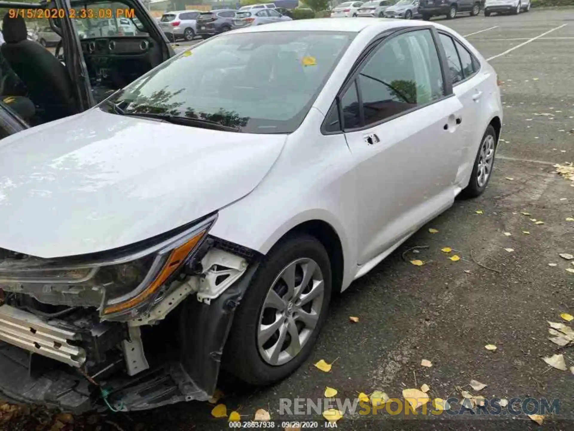 16 Photograph of a damaged car 5YFEPRAE8LP004937 TOYOTA COROLLA 2020