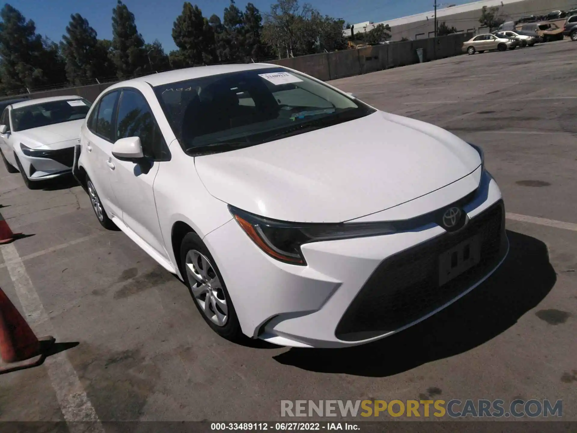 1 Photograph of a damaged car 5YFEPRAE8LP005683 TOYOTA COROLLA 2020